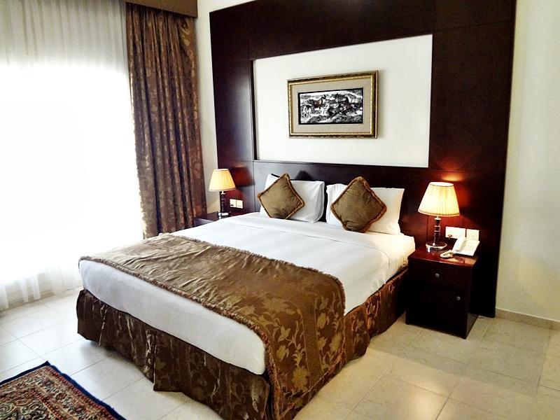 דובאי Arabian Dreams Hotel Apartments מראה חיצוני תמונה